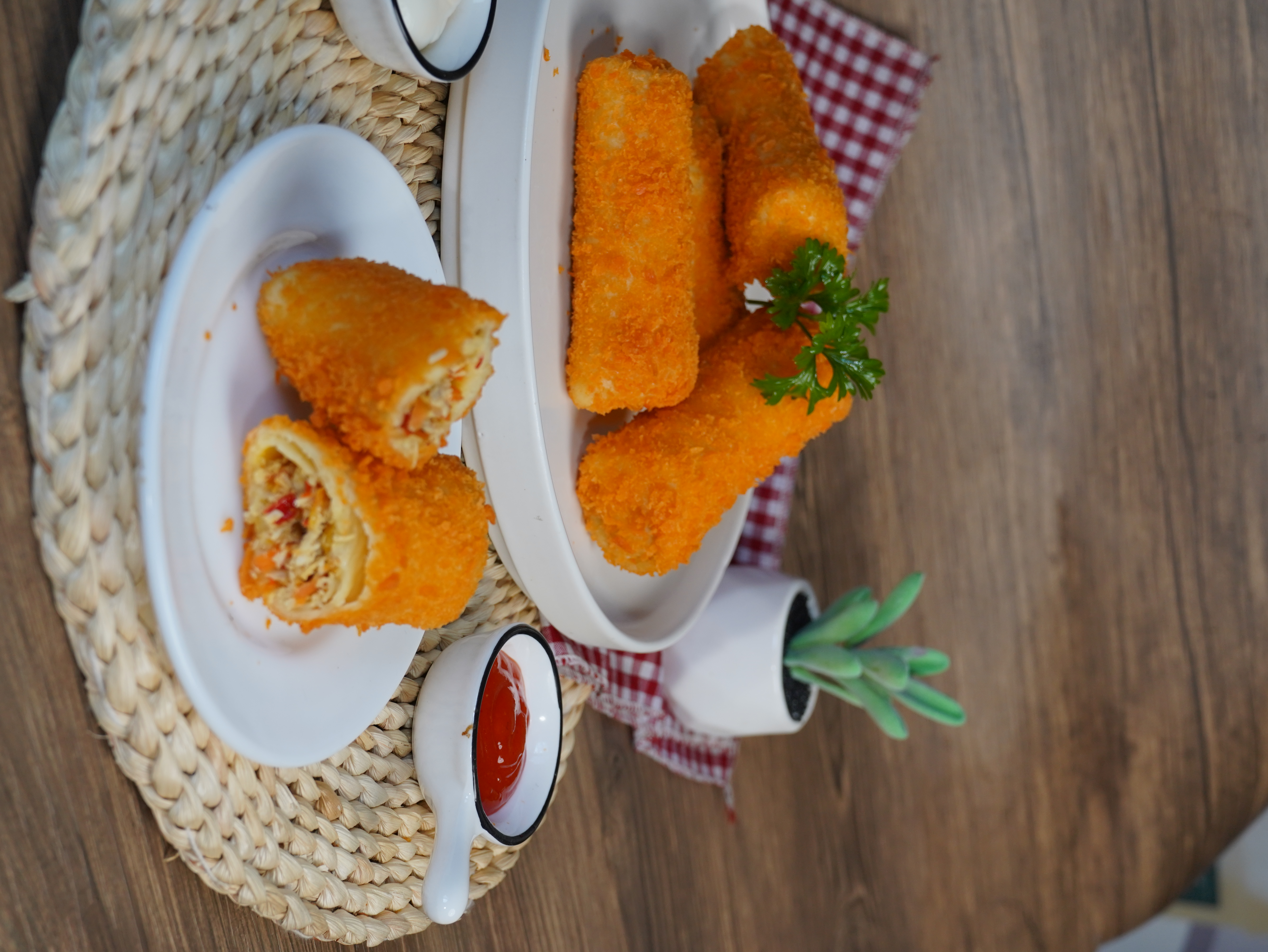 Risoles Ayam Mercon