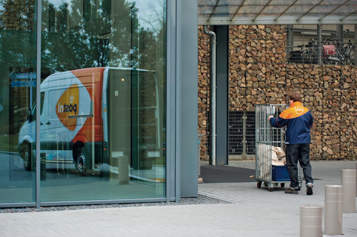 postmedewerker-postnl tcm10-15303