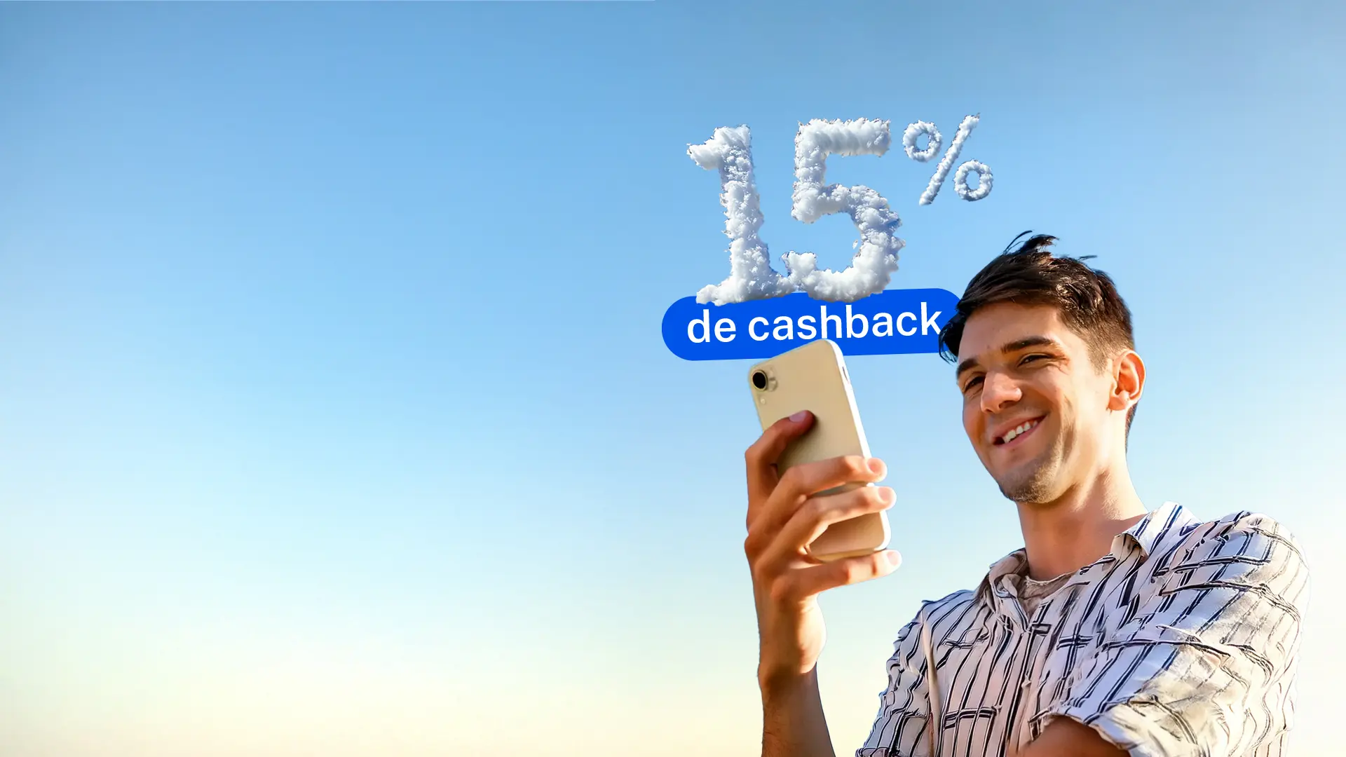 Imagen de una persona recibiendo la comunicación del 15% de cashback con su Tarjeta de Crédito.