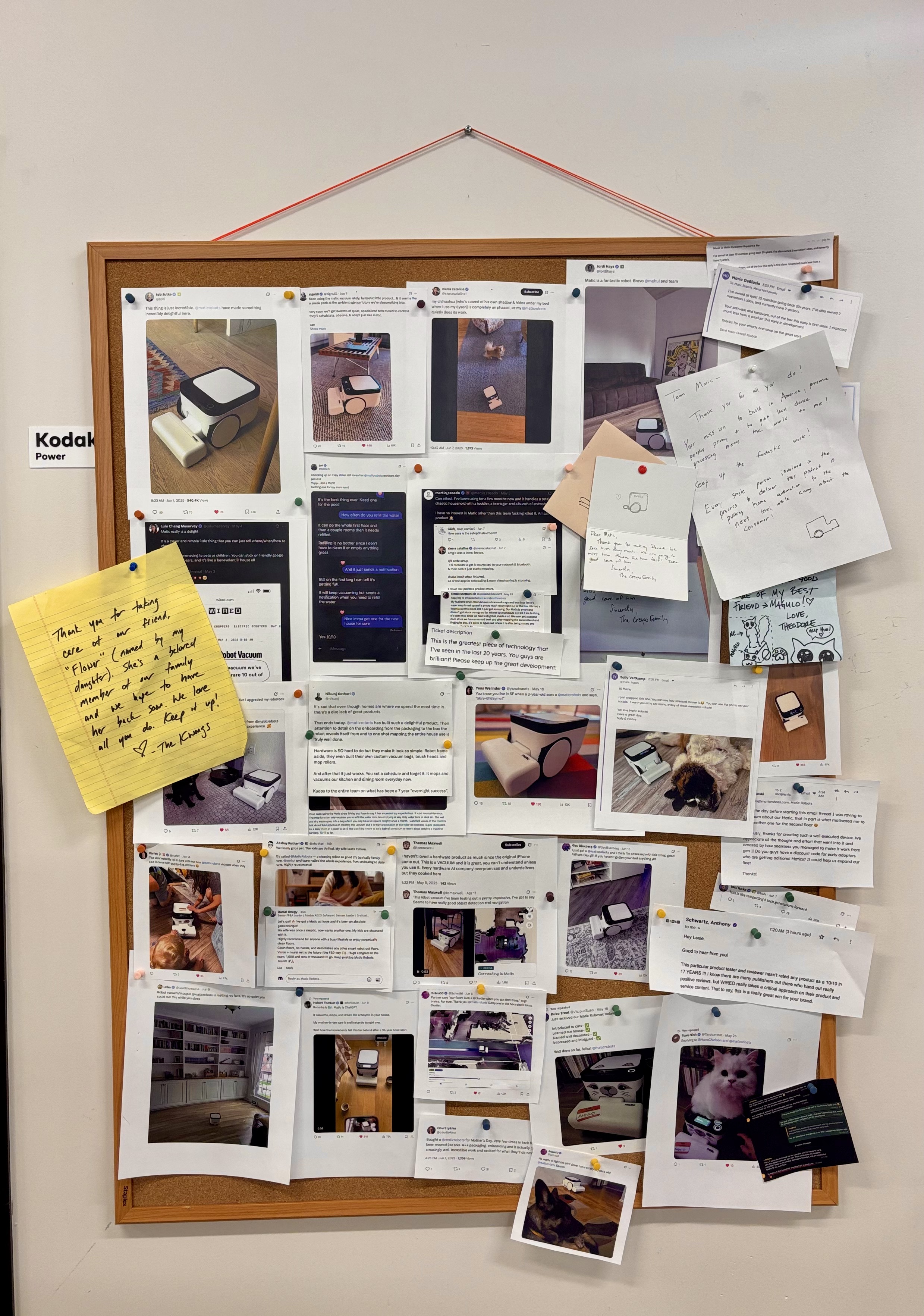 Handwritten notes of customer love and appreciation 