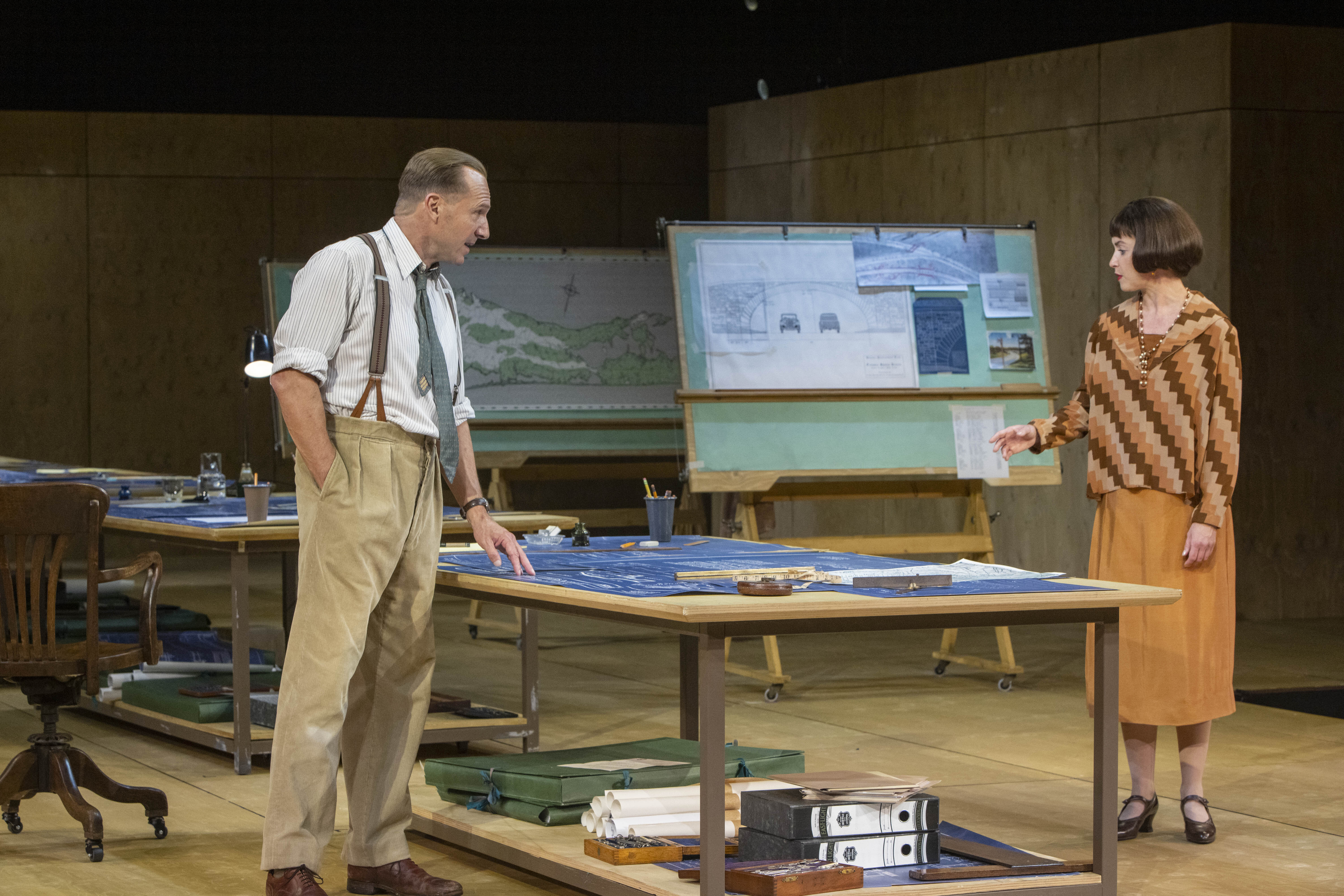 Straight Line Crazy: What to expect - 1