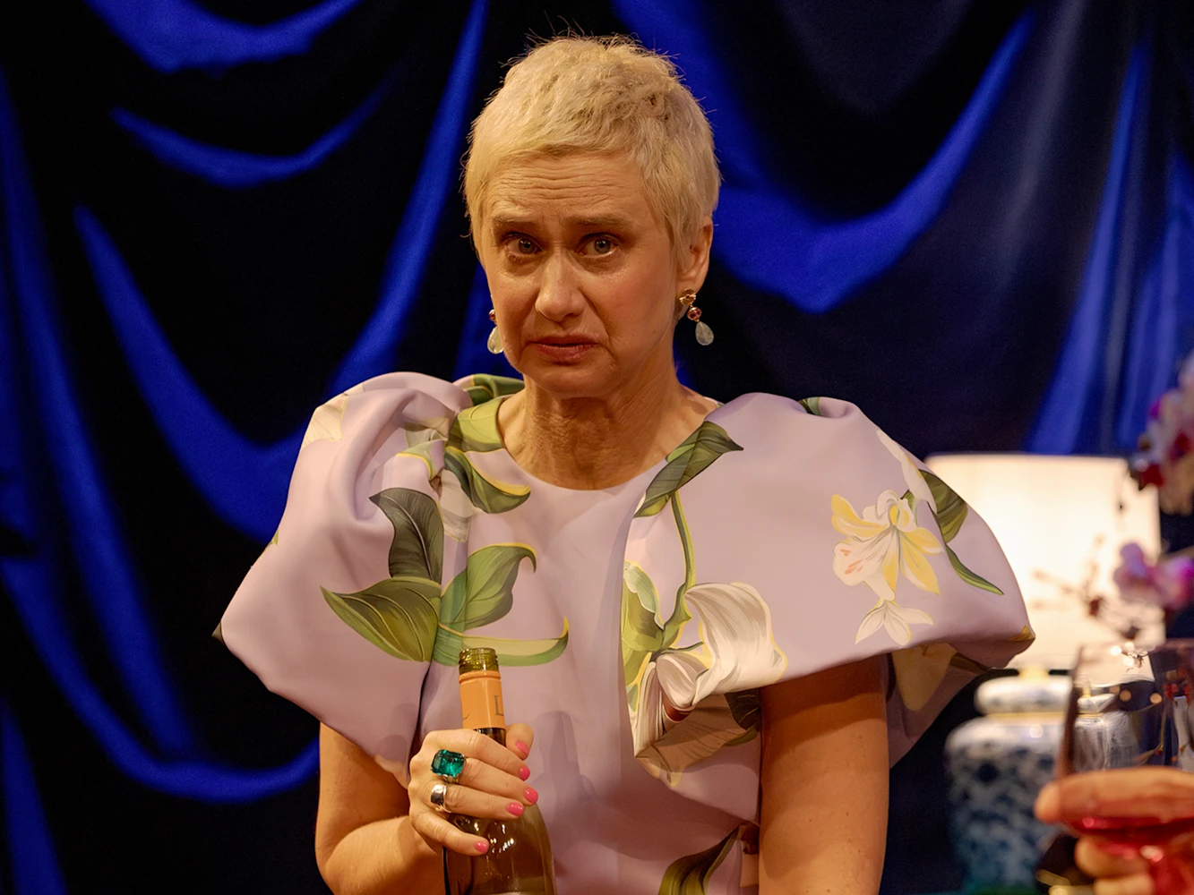 THE SOCIAL LADDER : What to expect - 4