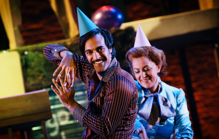 The Buddha of Suburbia: What to expect - 5