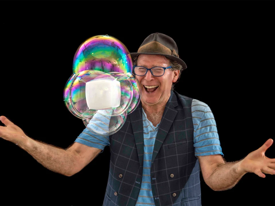 The Amazing Bubble Man: What to expect - 1