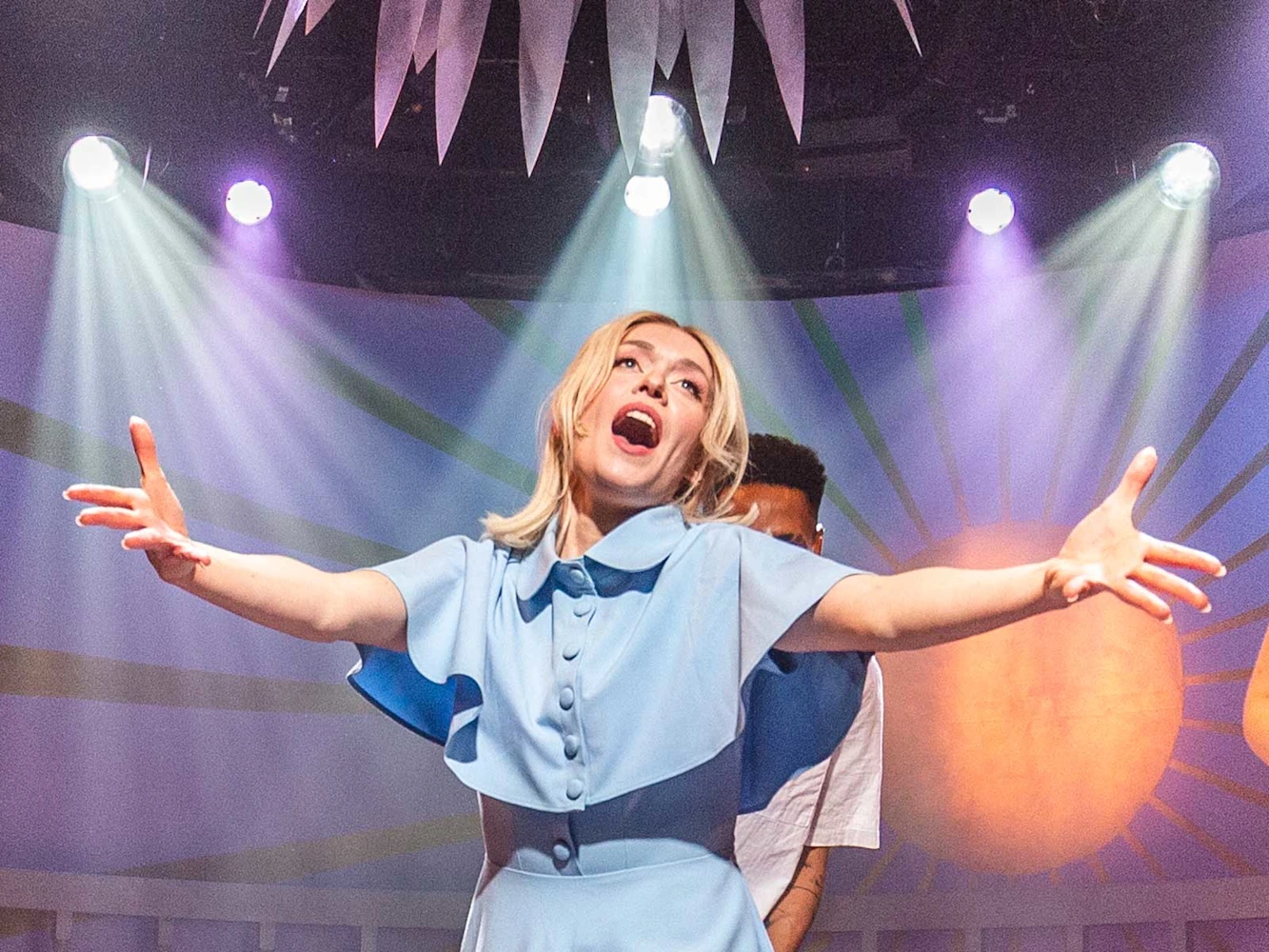 Dirty Rotten Scoundrels: What to expect - 3