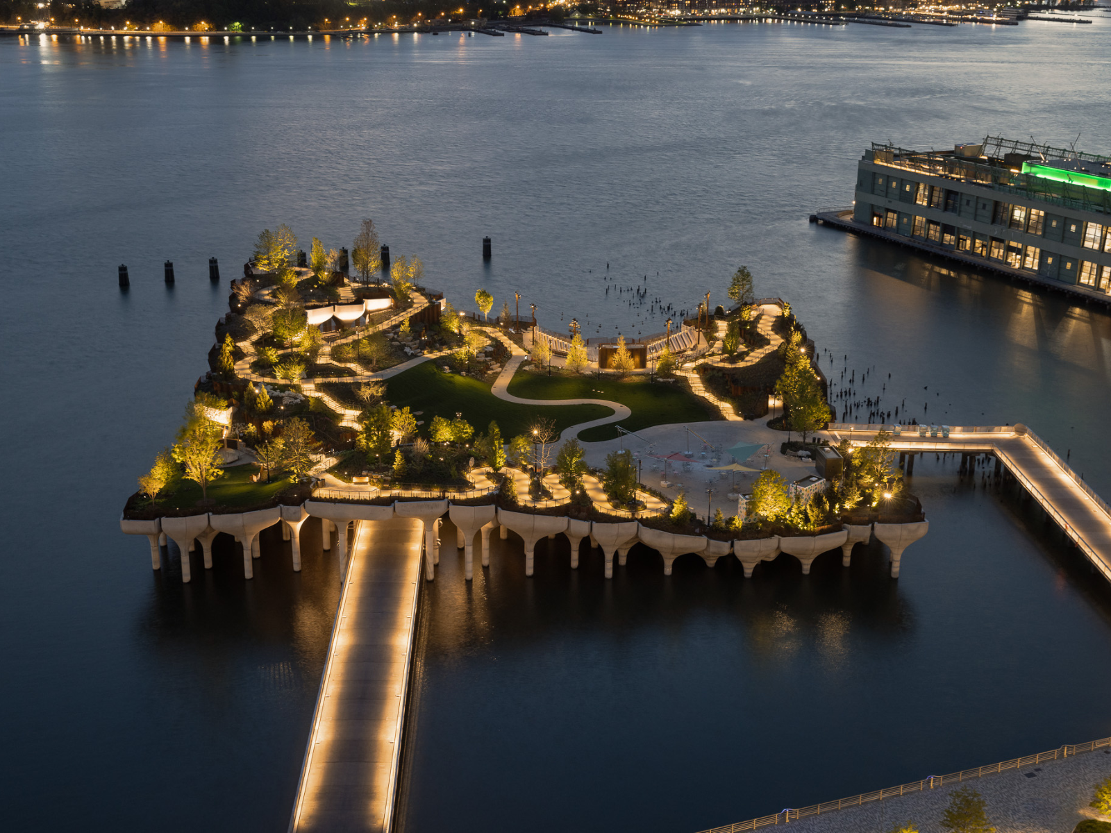 The Oyster Radio Hour: What to expect - 3