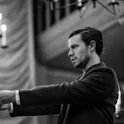 Oliver Johnstone in Henry V in the Sam Wanamaker Playhouse at Shakespeare s Globe (photographer - Johan Persson) 1