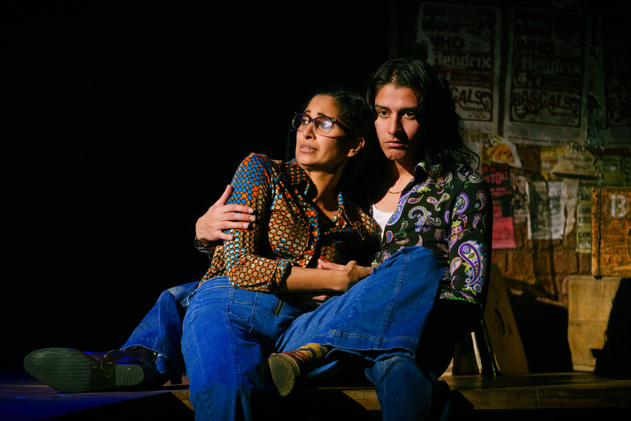 The Buddha of Suburbia: What to expect - 4