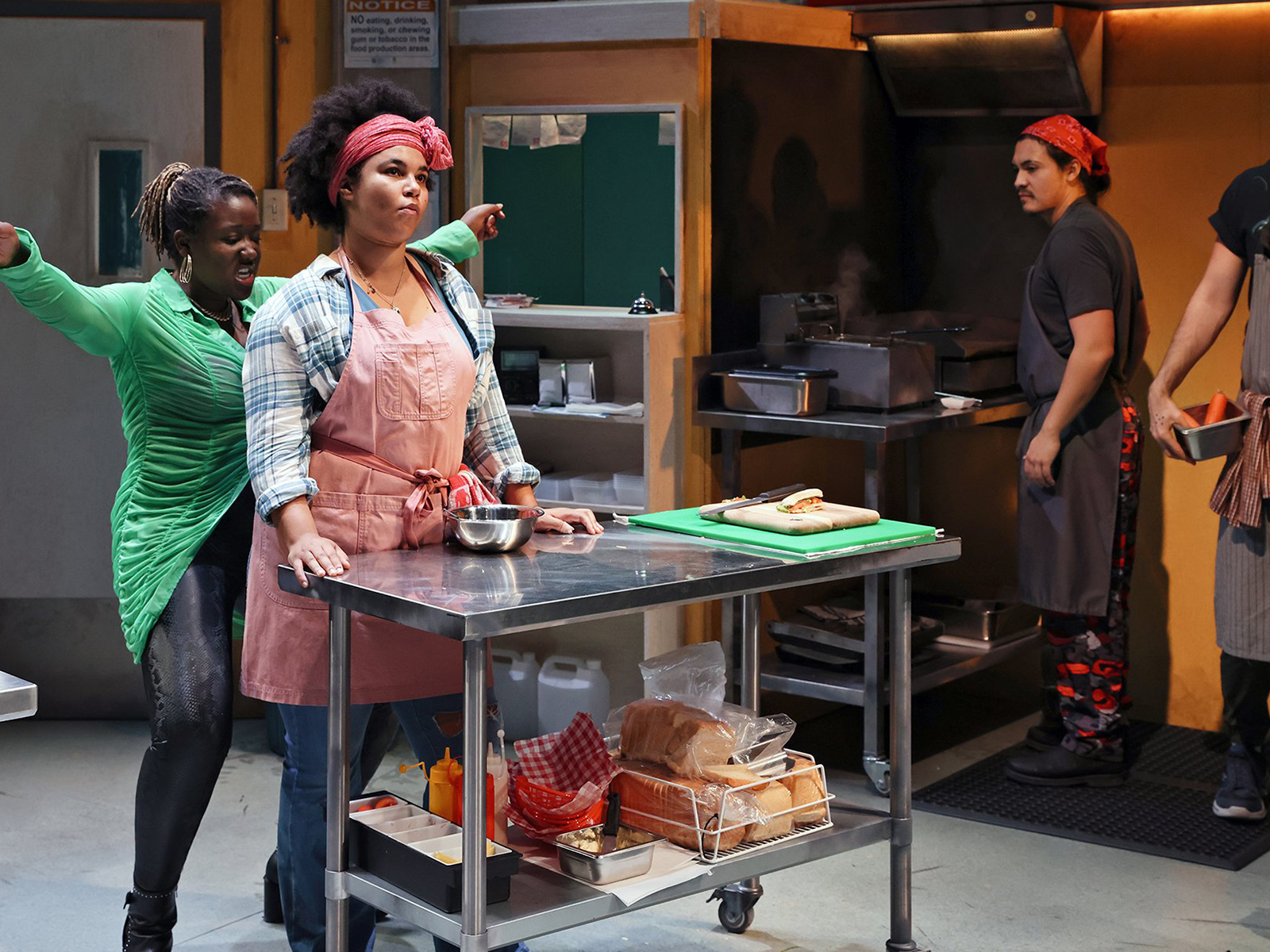 CLYDE'S: What to expect - 4