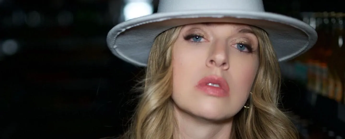 ZZ Ward – One Hell Of A Night Tour