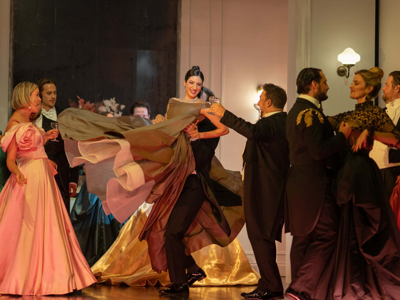 La Traviata: What to expect - 5
