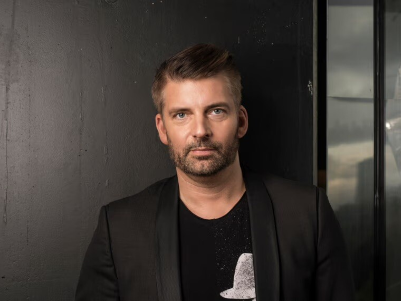 Pincher Rafael Mozart, Ravel & Pintscher tickets | Los Angeles | TodayTix
