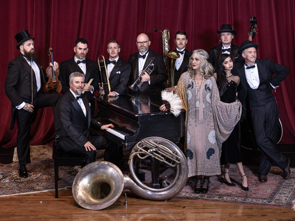 Squirrel Nut Zippers Christmas Caravan: What to expect - 1