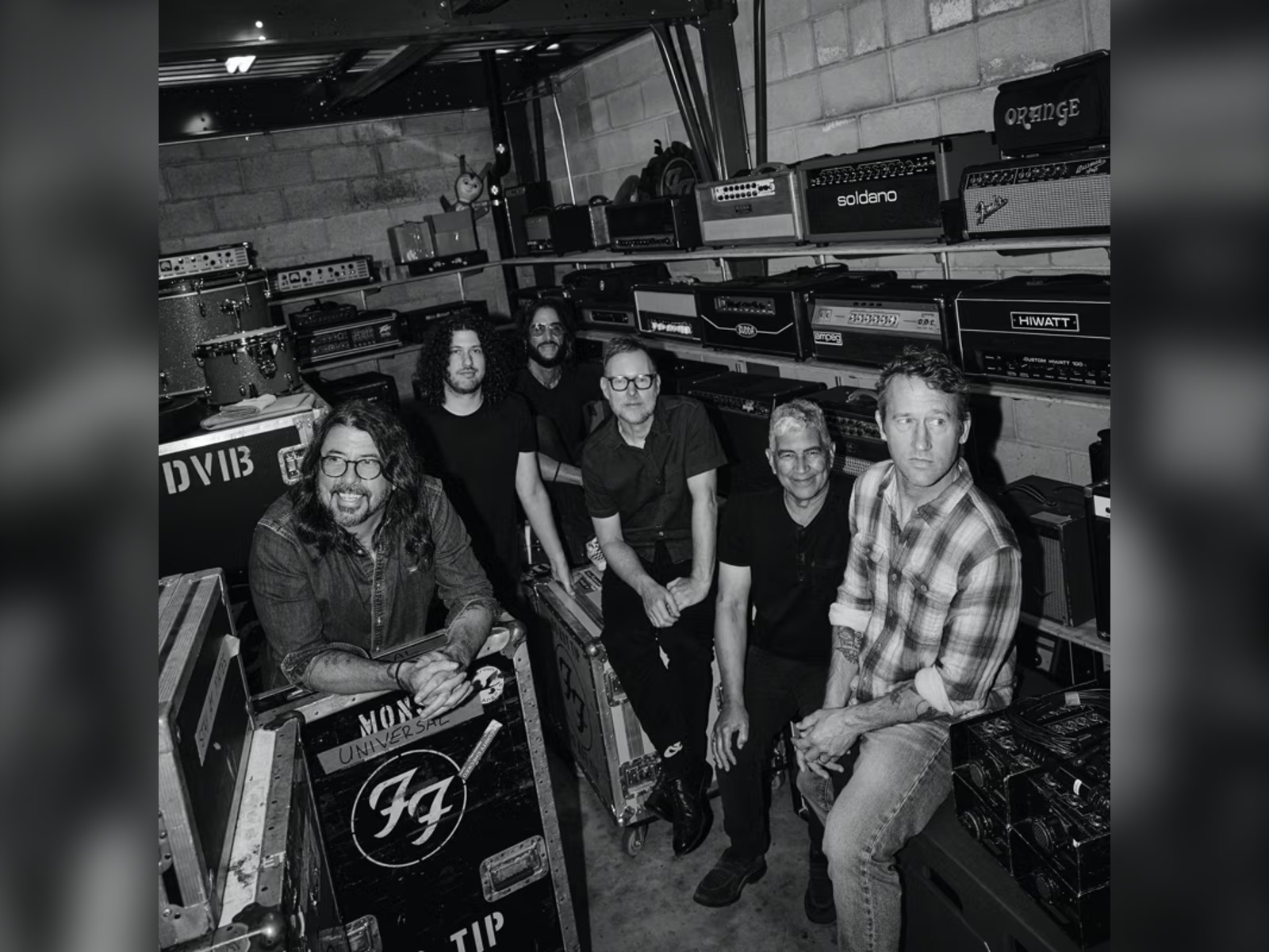 Celebrating Gustavo at the Bowl: Foo Fighters with the LA Phil and YOLA: What to expect - 1