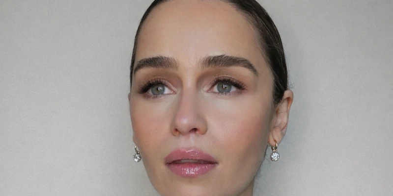 Emilia Clarke in 'Plenty'