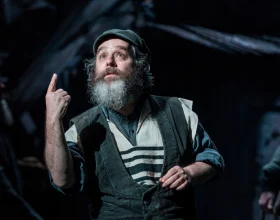 Fiddler on the Roof: What to expect - 2