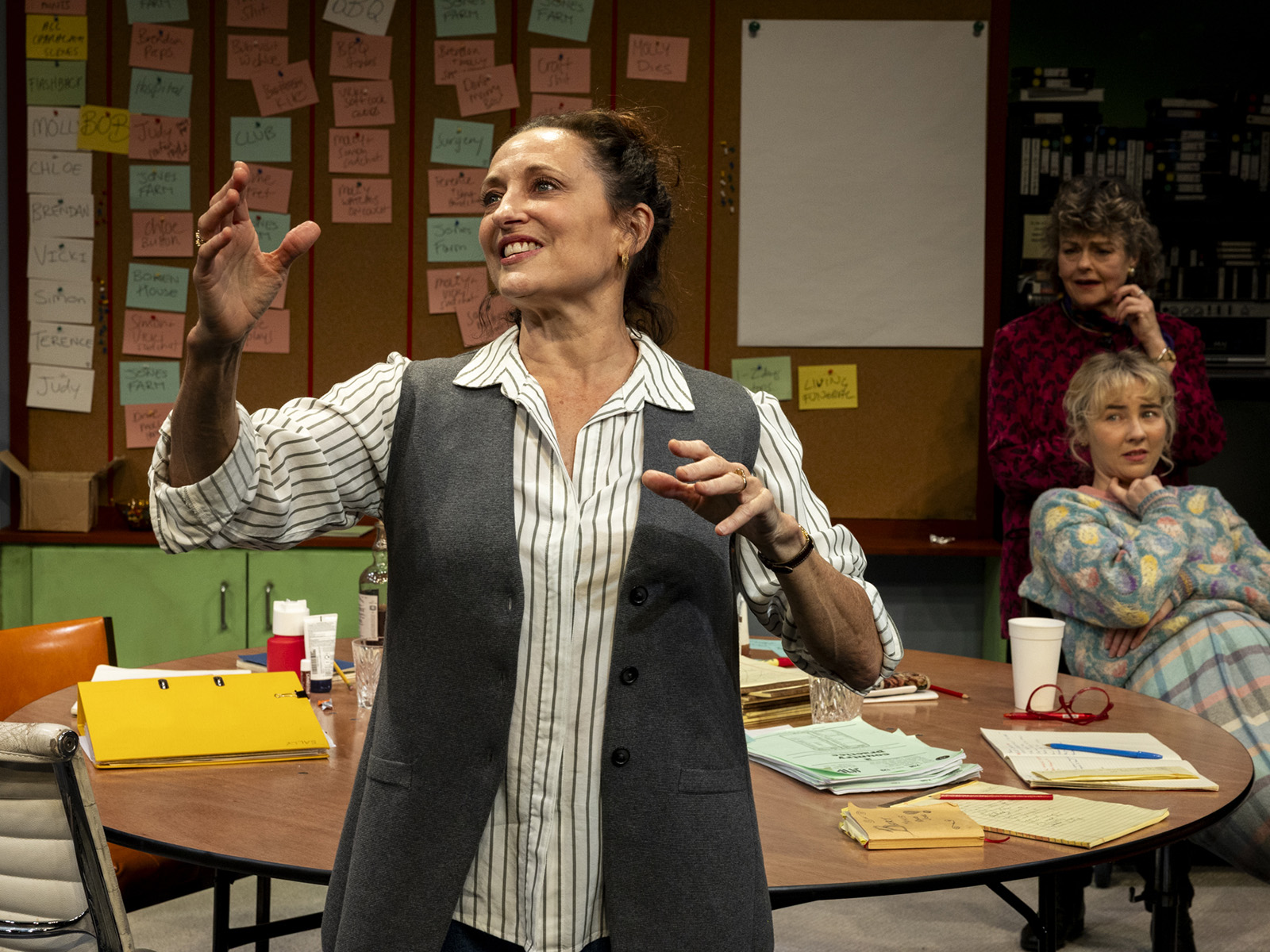 HOW TO PLOT A HIT IN TWO DAYS: What to expect - 5