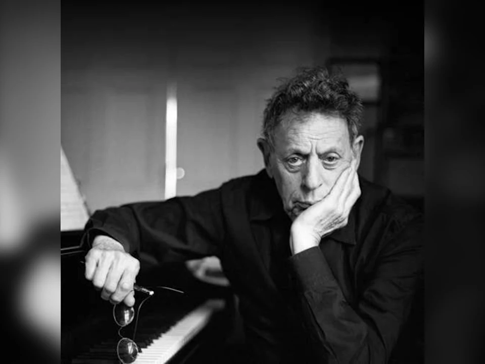 Handler Conducts Philip Glass: What to expect - 1