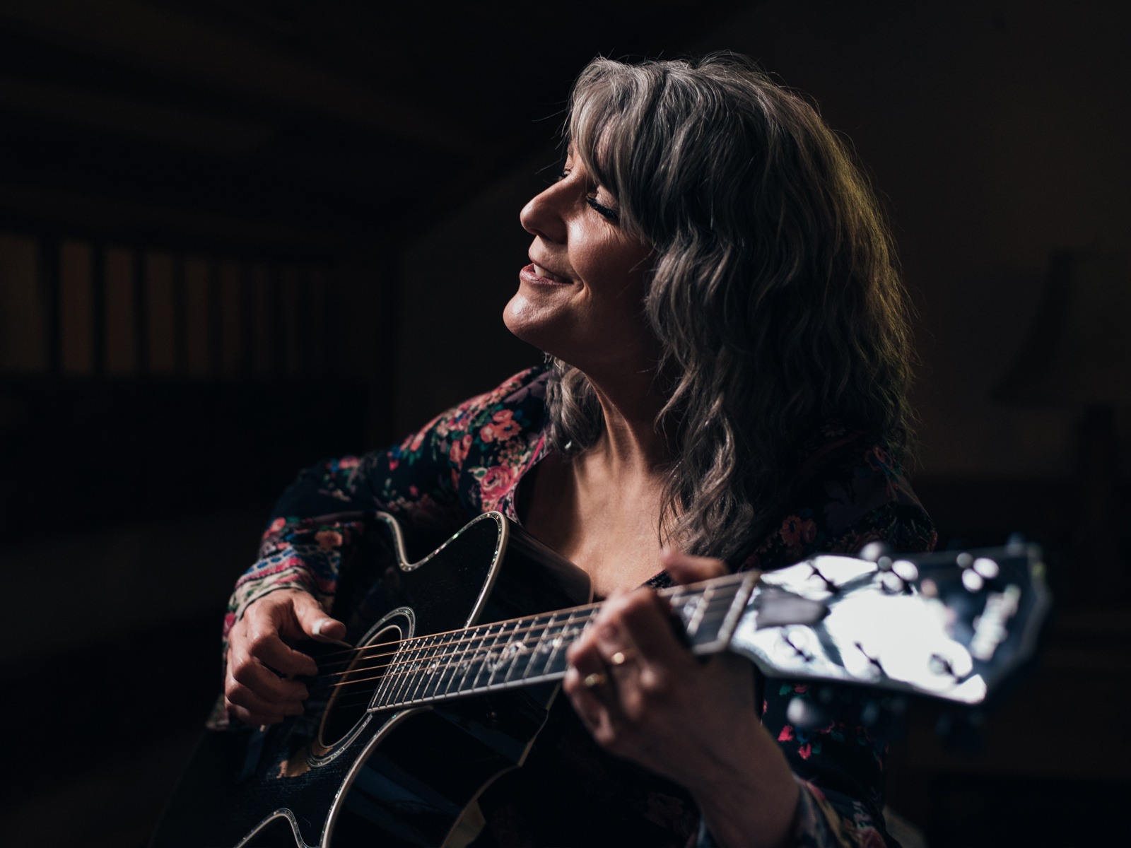 Production shot of Kathy Mattea in Washington.