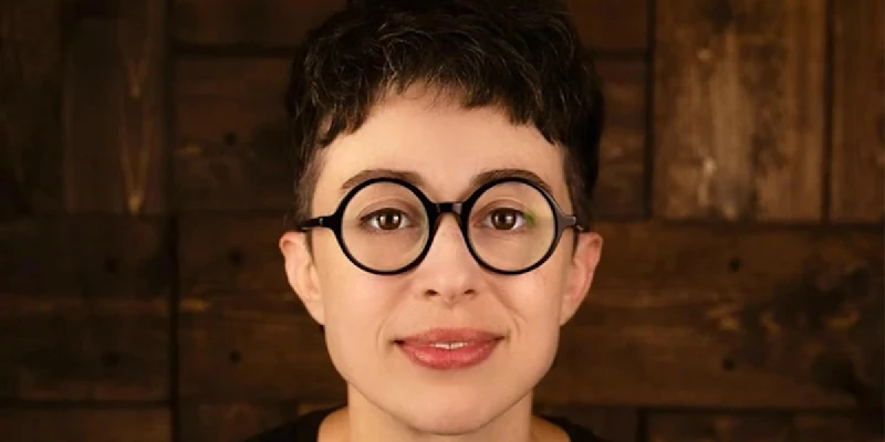 Adina Verson
