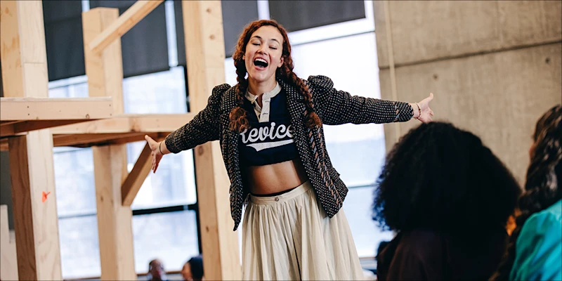 Solea Pfeiffer (Mary Clarke)
