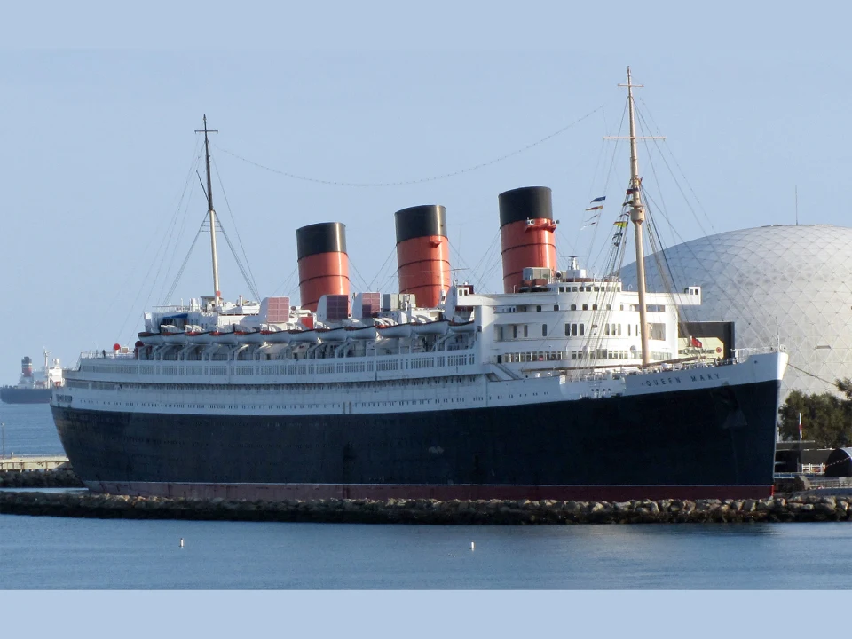57 Ghosts: A Seance Aboard the RMS Queen Mary: What to expect - 1
