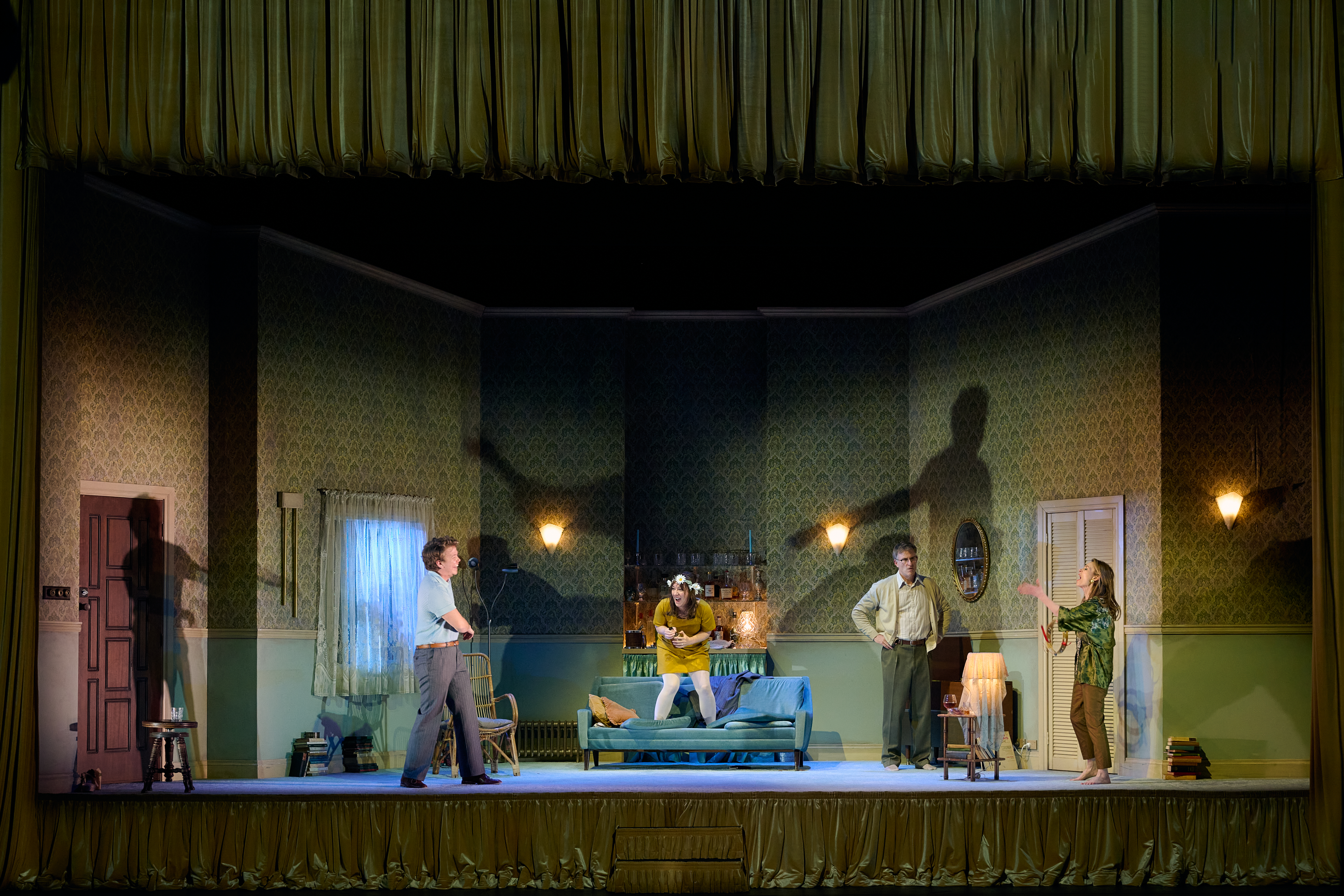 Who's Afraid Of Virginia Woolf?: What to expect - 5