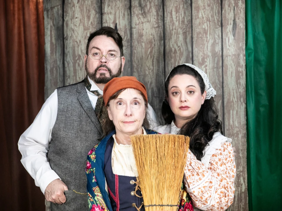 Production photo of Neil Simon's Fools in California with Jon Sparks as Doctor, Alison Boole as Lenya and Lyndsay Palmer as Sophia Zubritsky.