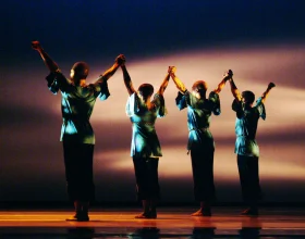 Alvin Ailey American Dance Theatre - Programme B: EN / The Call / Juba / Revelations: What to expect - 3