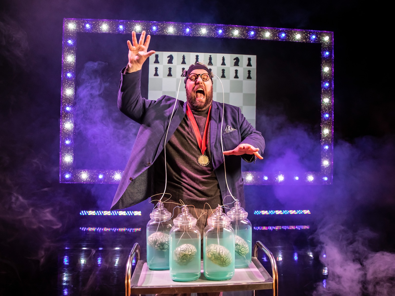 Mind Mangler: A Night of Tragic Illusion: What to expect - 5