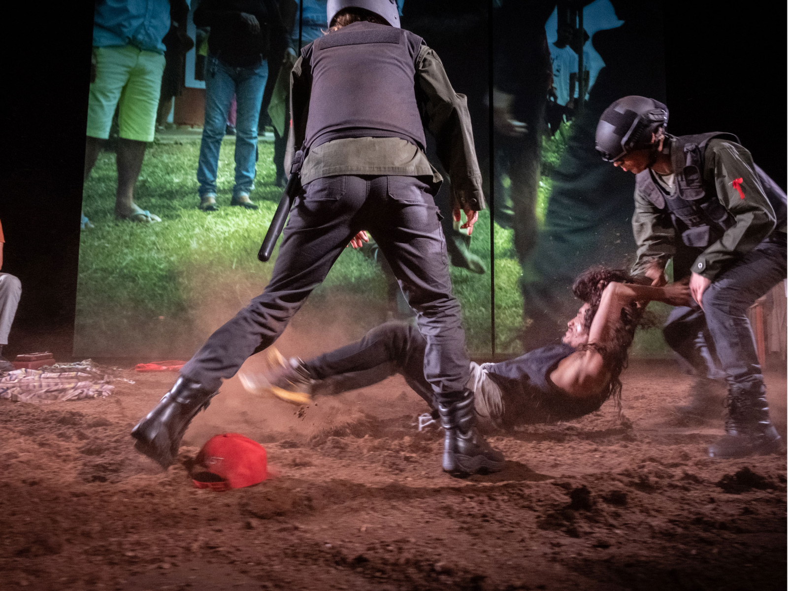 Antigone in the Amazon: What to expect - 3