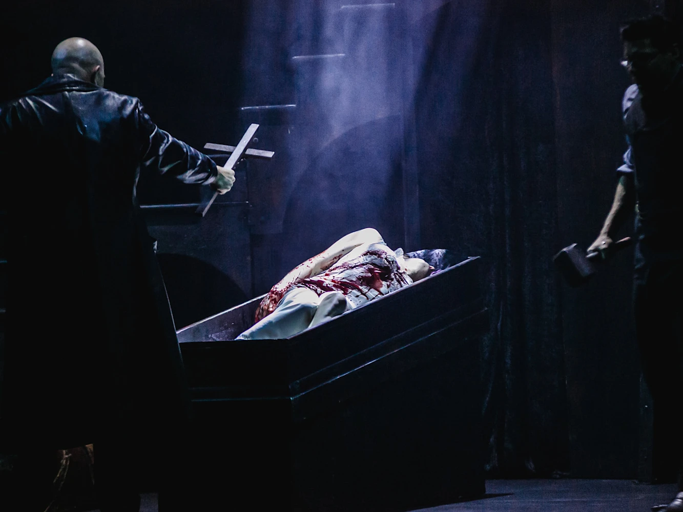 DRACULA: What to expect - 5