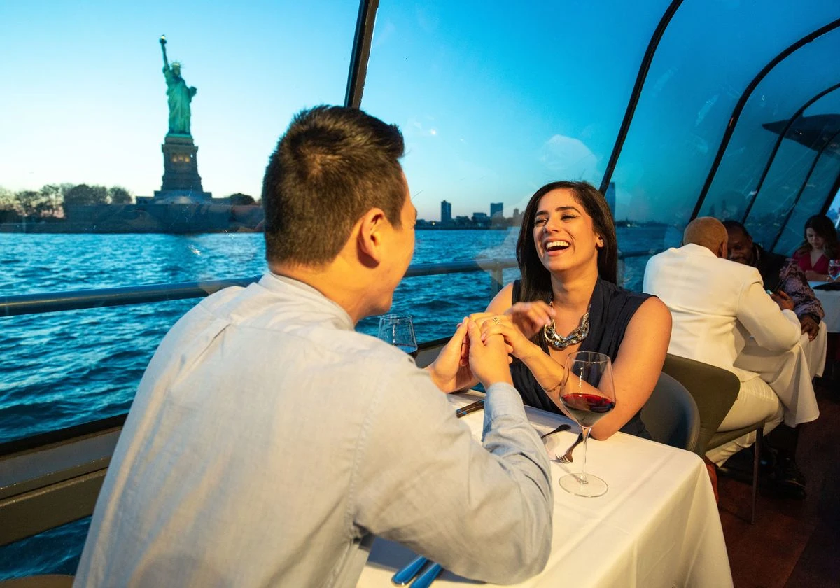 Bateaux New York Premier Dinner Cruise: What to expect - 2