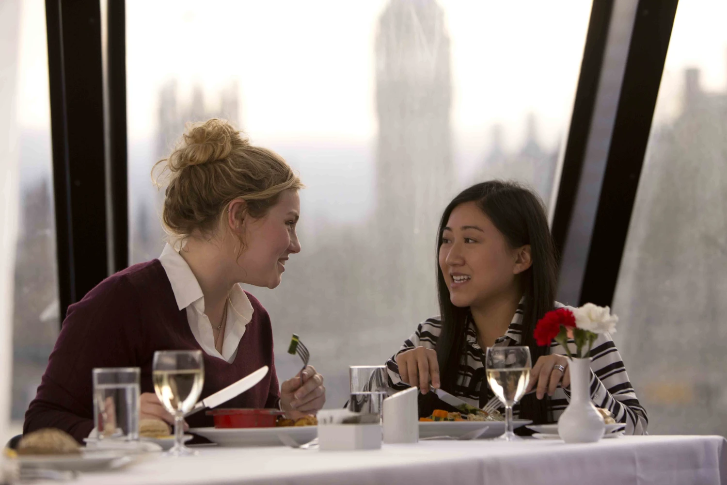 City Cruises - Lunch Cruise on the River Thames : What to expect - 1