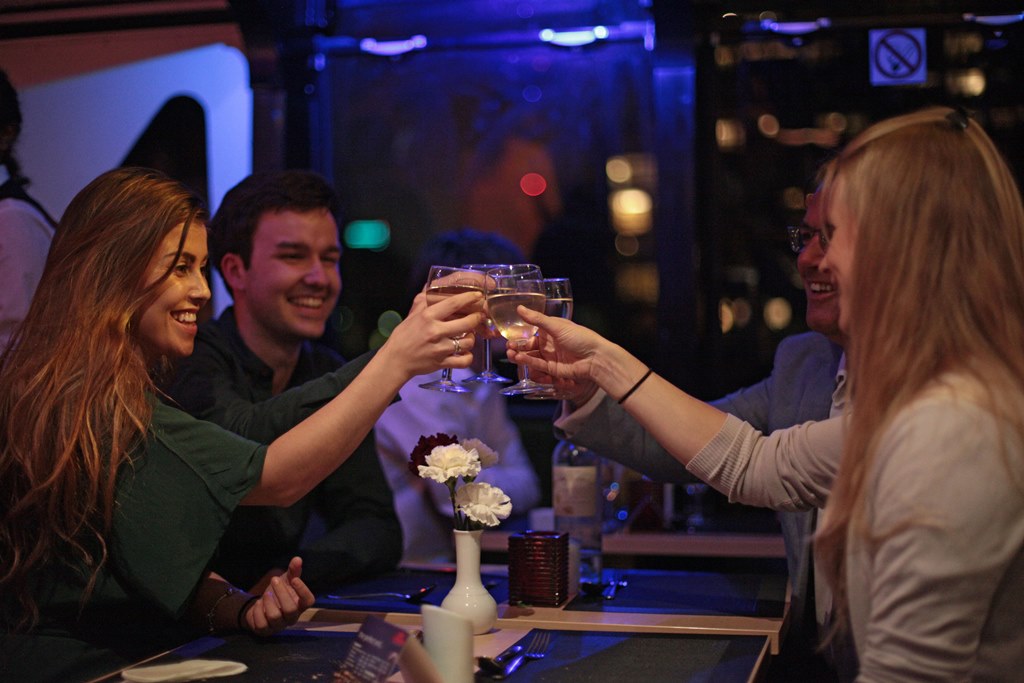 City Cruises - London Dinner Cruise on the River Thames: What to expect - 3