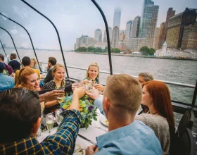 Bateaux New York Premier Lunch Cruise: What to expect - 1