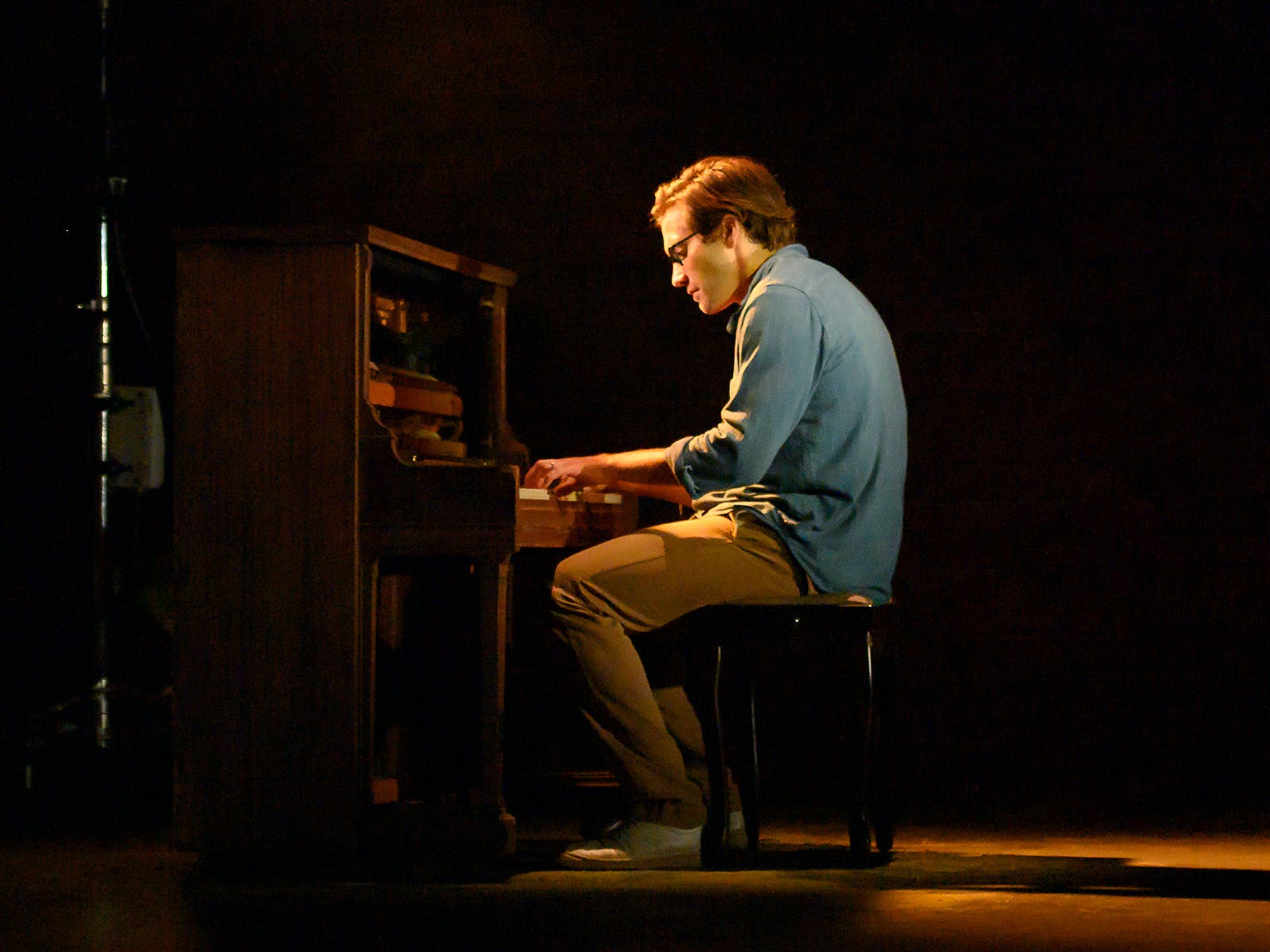 Sea Wall / A Life: What to expect - 5