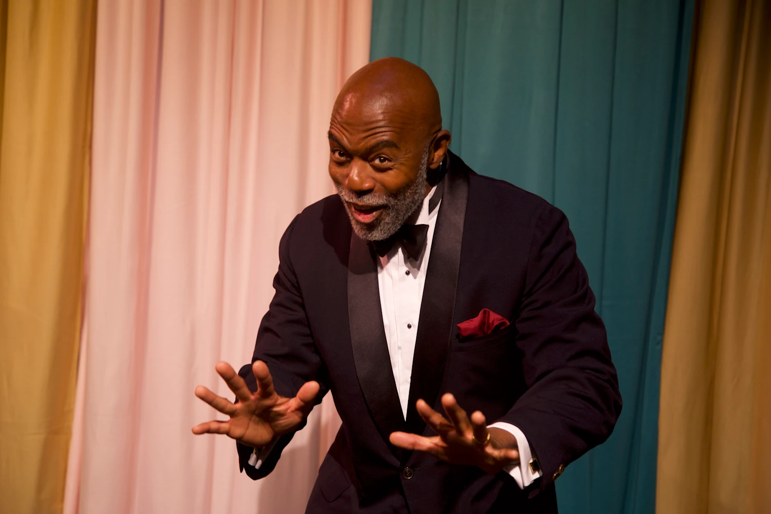 What Passes for Comedy by G.D. Kimble: What to expect - 4