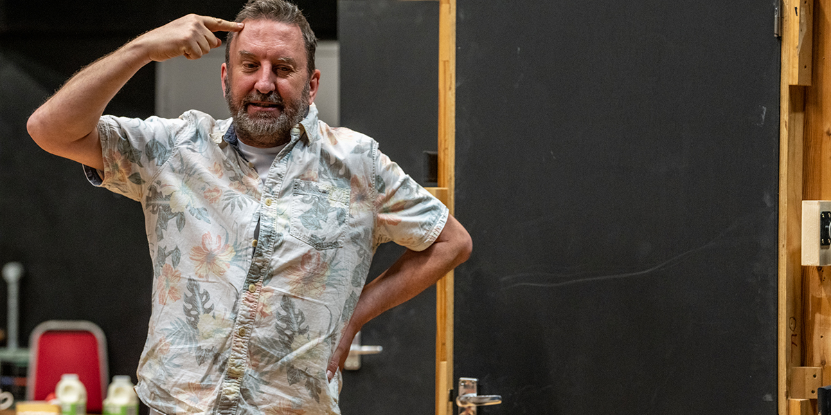 Lee Mack the unfriend 1200x600 photo Craig Sugden