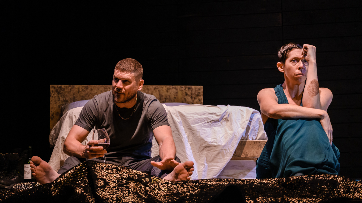 Girl on an Altar: What to expect - 4