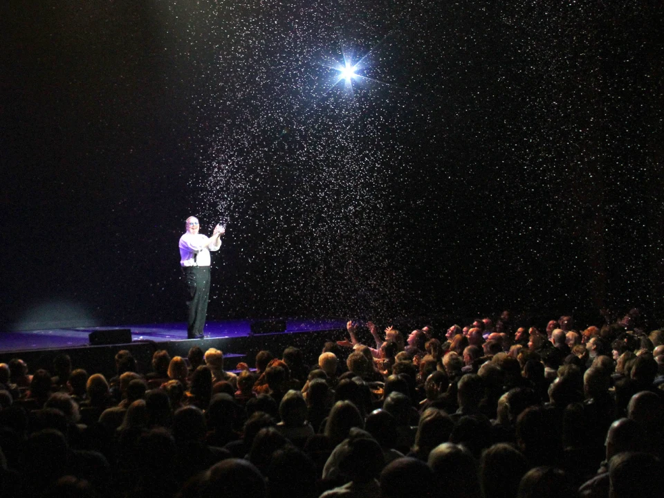 The Illusionists - Magic of the Holidays: What to expect - 1