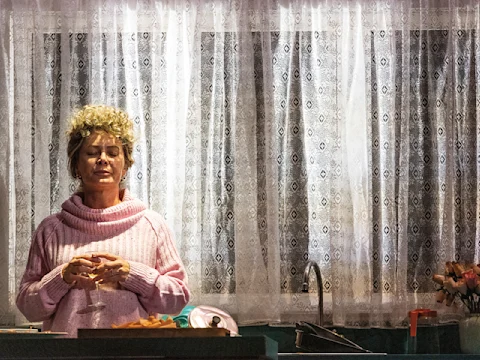 Shirley Valentine: What to expect - 3