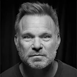 Norbert Leo Butz
