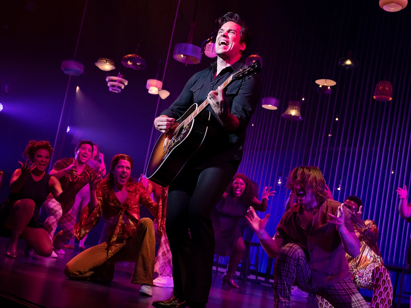 A Beautiful Noise: The Neil Diamond Musical: What to expect - 1