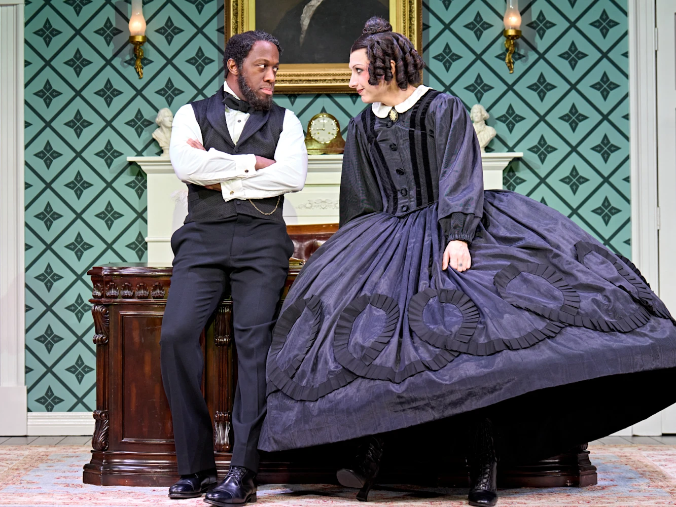 Oh, Mary!: What to expect - 4