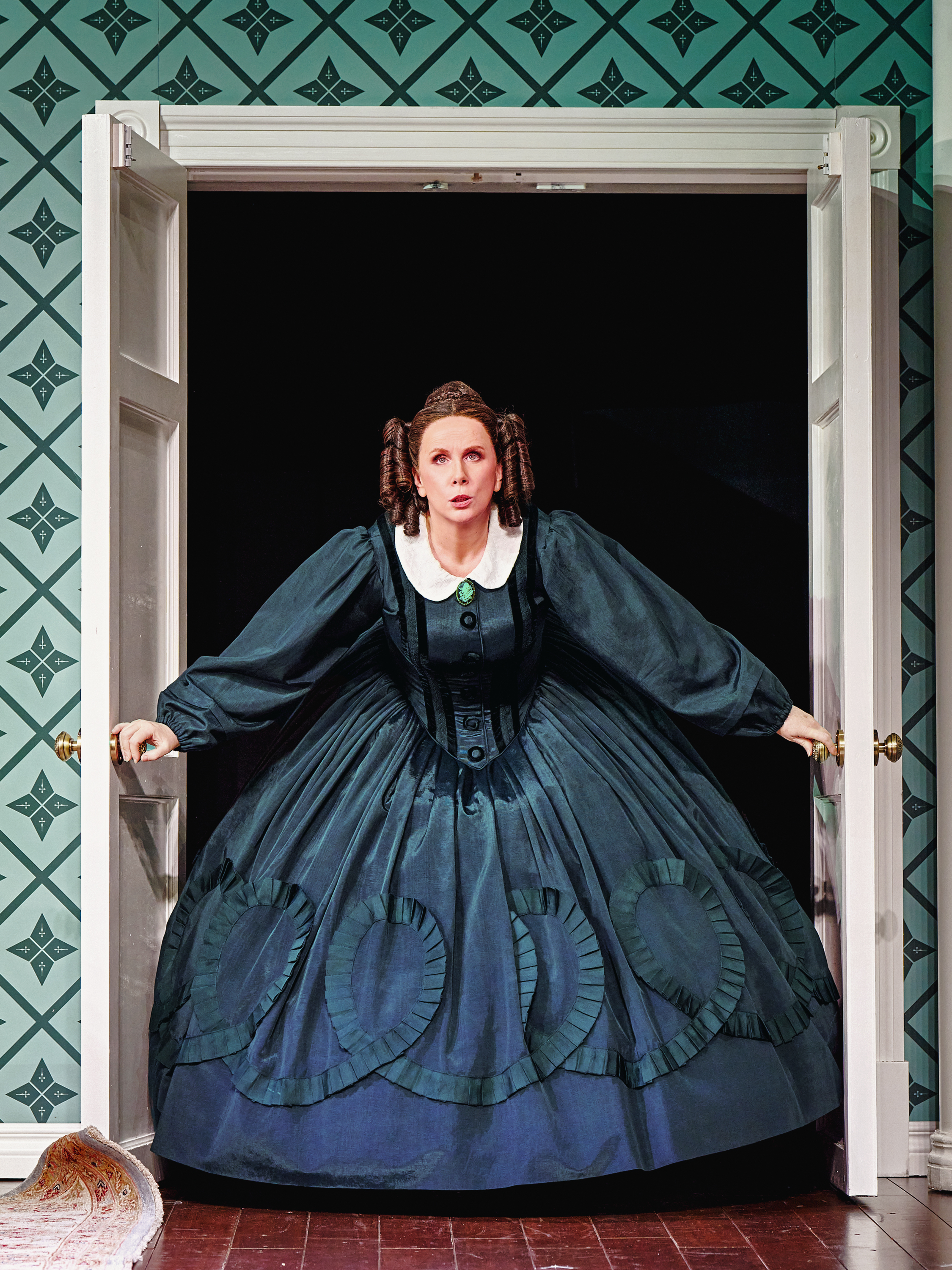 Oh, Mary!: What to expect - 4