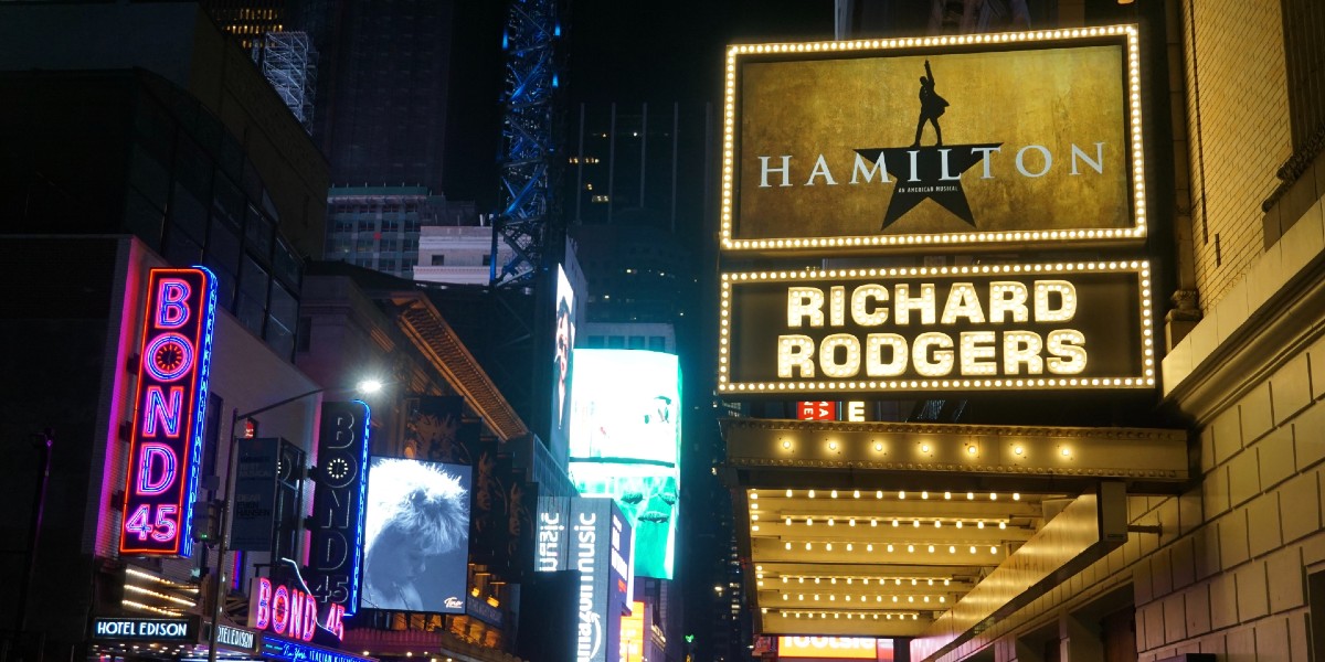 Hamilton broadway online reopening