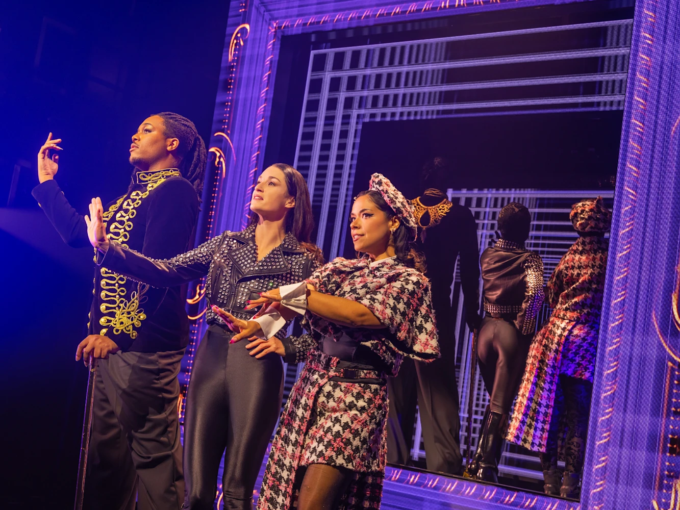 Blood/Love: What to expect - 5