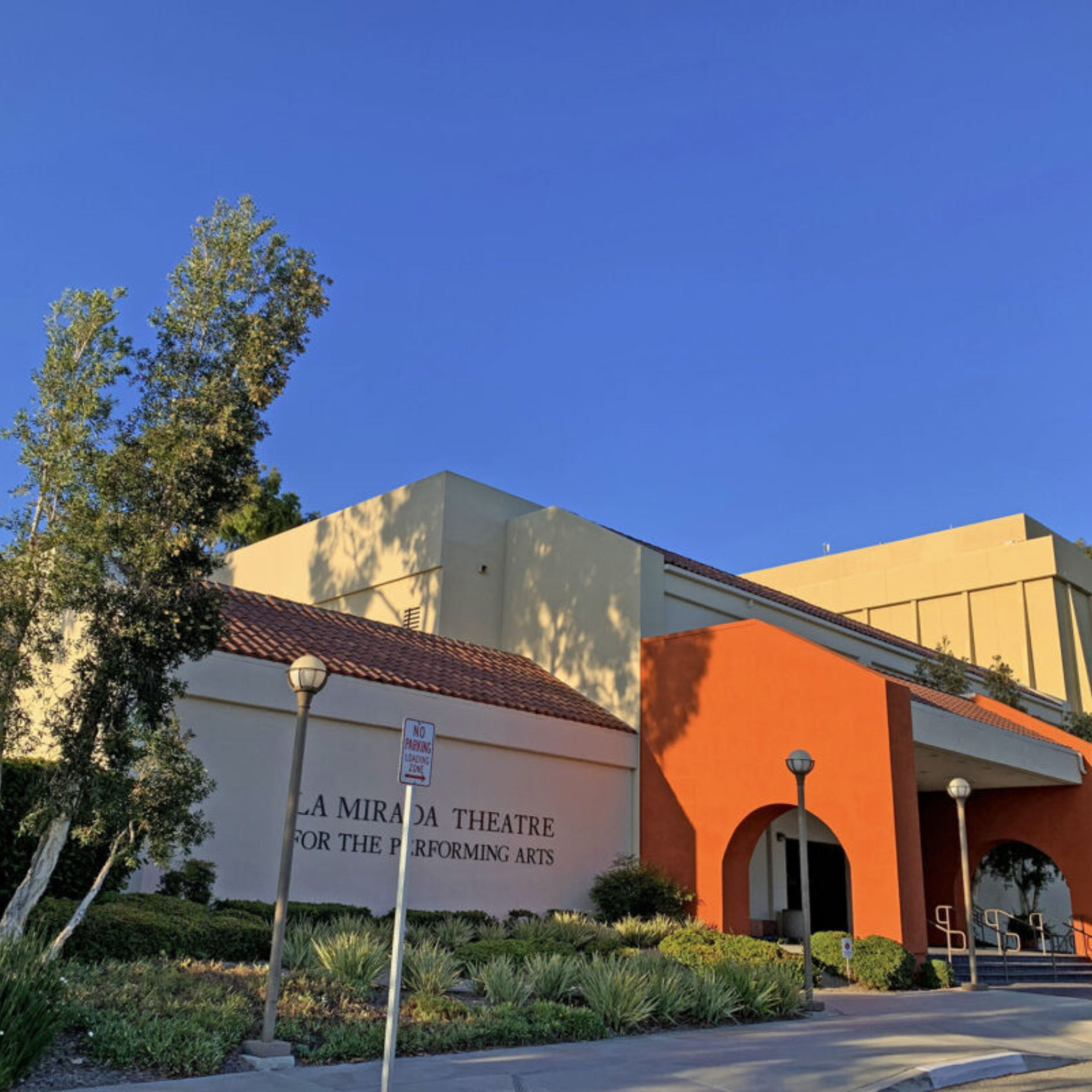 La Mirada Theatre