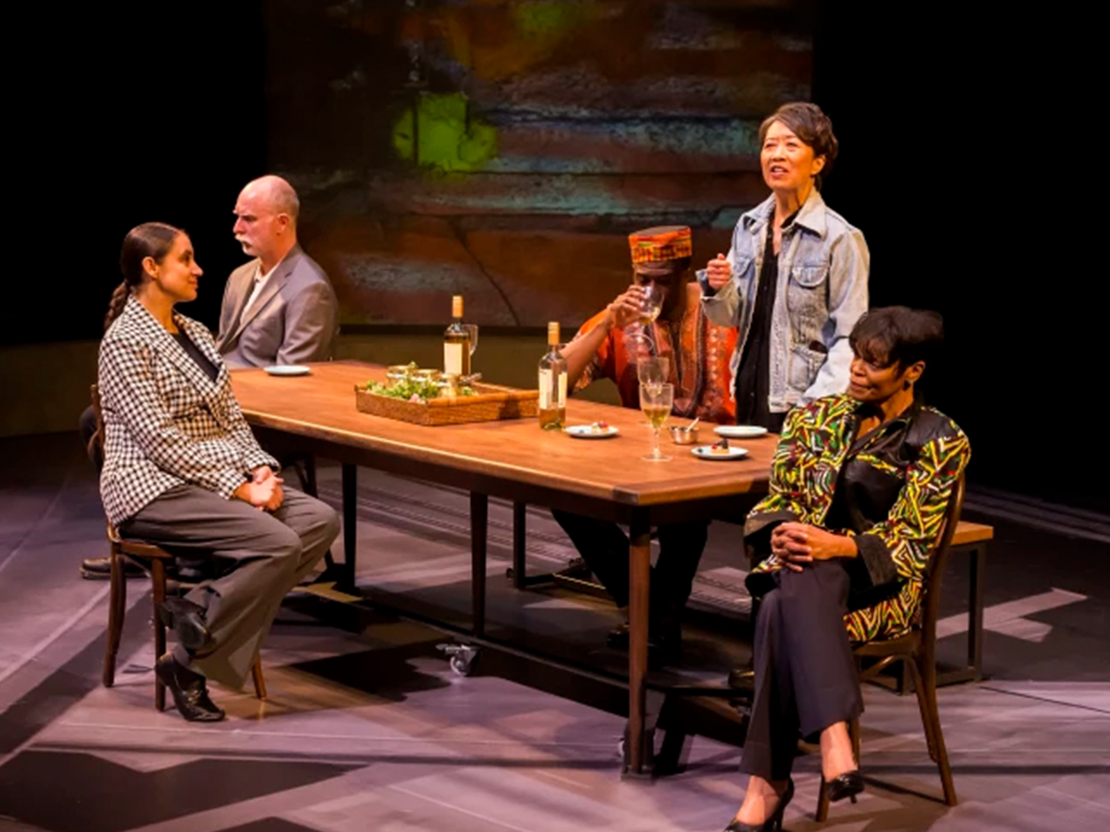 Twilight: Los Angeles, 1992: What to expect - 2